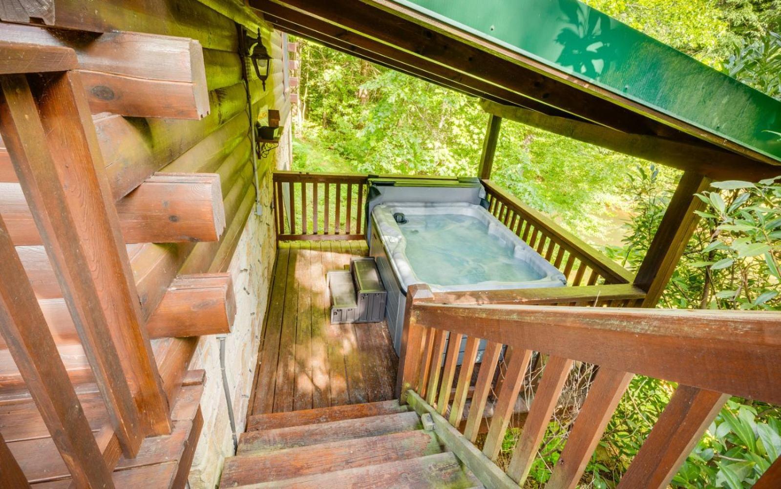 Hugs N Kisses Pool Table Hot Tub Pool Table Community Pool Close To Downtown Gatlinburg Exterior foto